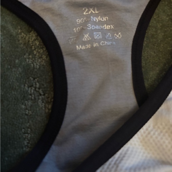 Sports bras in various colors size 2x. Some NWT some preloved. - Picture 14 of 14